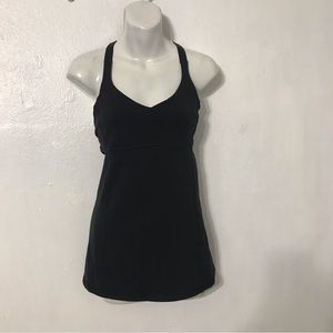 - Lululemon top size 6